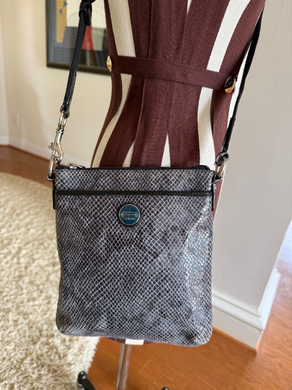 Coach Crossbody Snake Print Bag Womens Swingpack Purse Black/Green